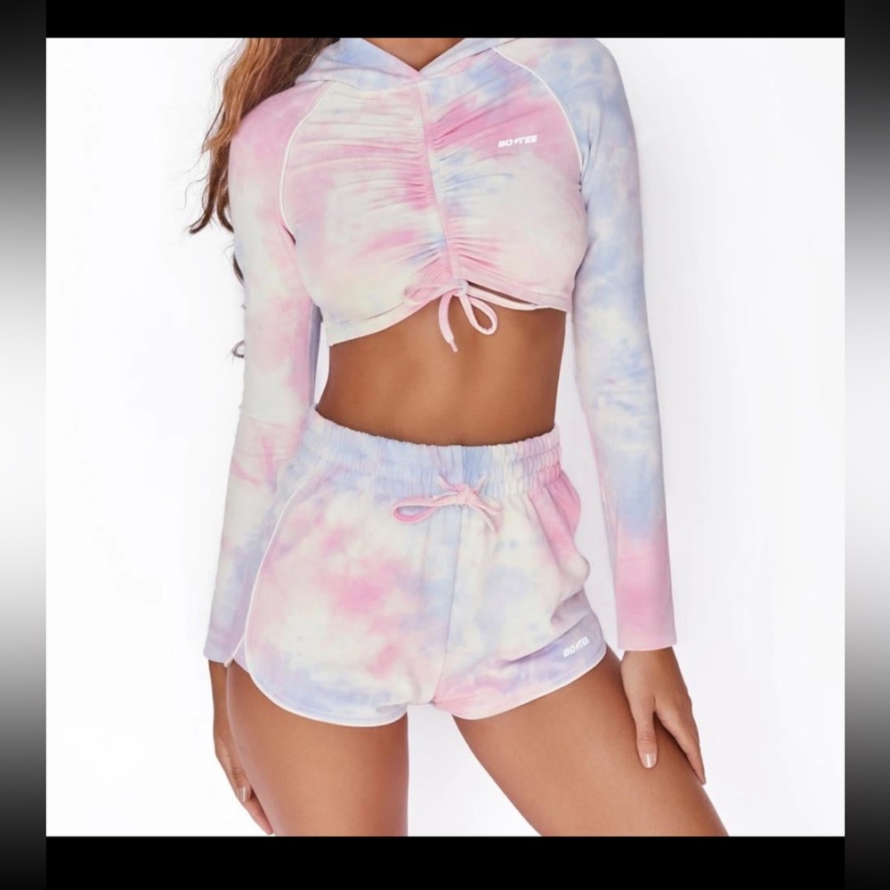 SOLD Oh Polly Bo and tee tie die shorts SET